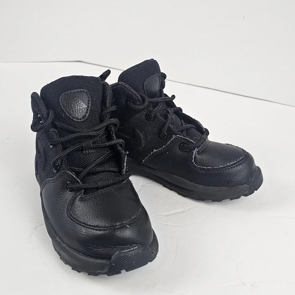 BOYS' TODDLER NIKE MANOA LEATHER BOOTS Sz 10C Lugged Rubber Sole‎